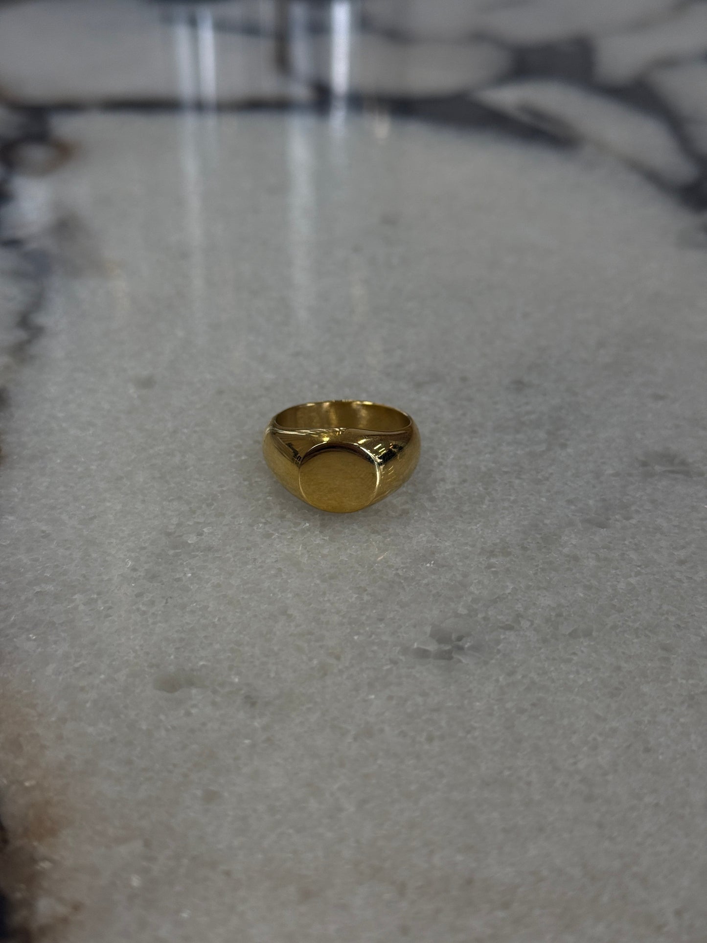 Dome Signet Ring Gold