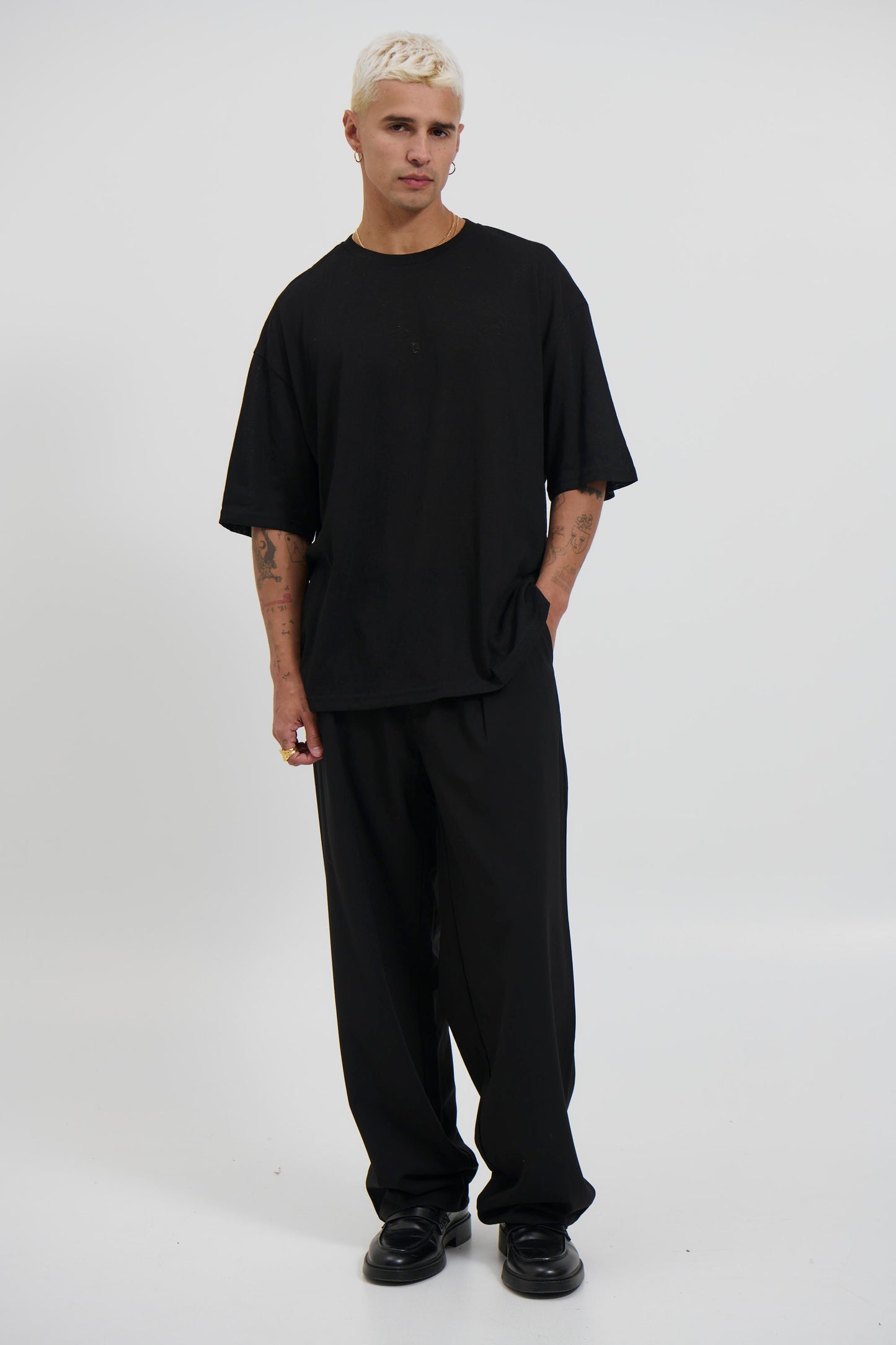 Lightweight Linen Look Tee Black - FINAL SALE