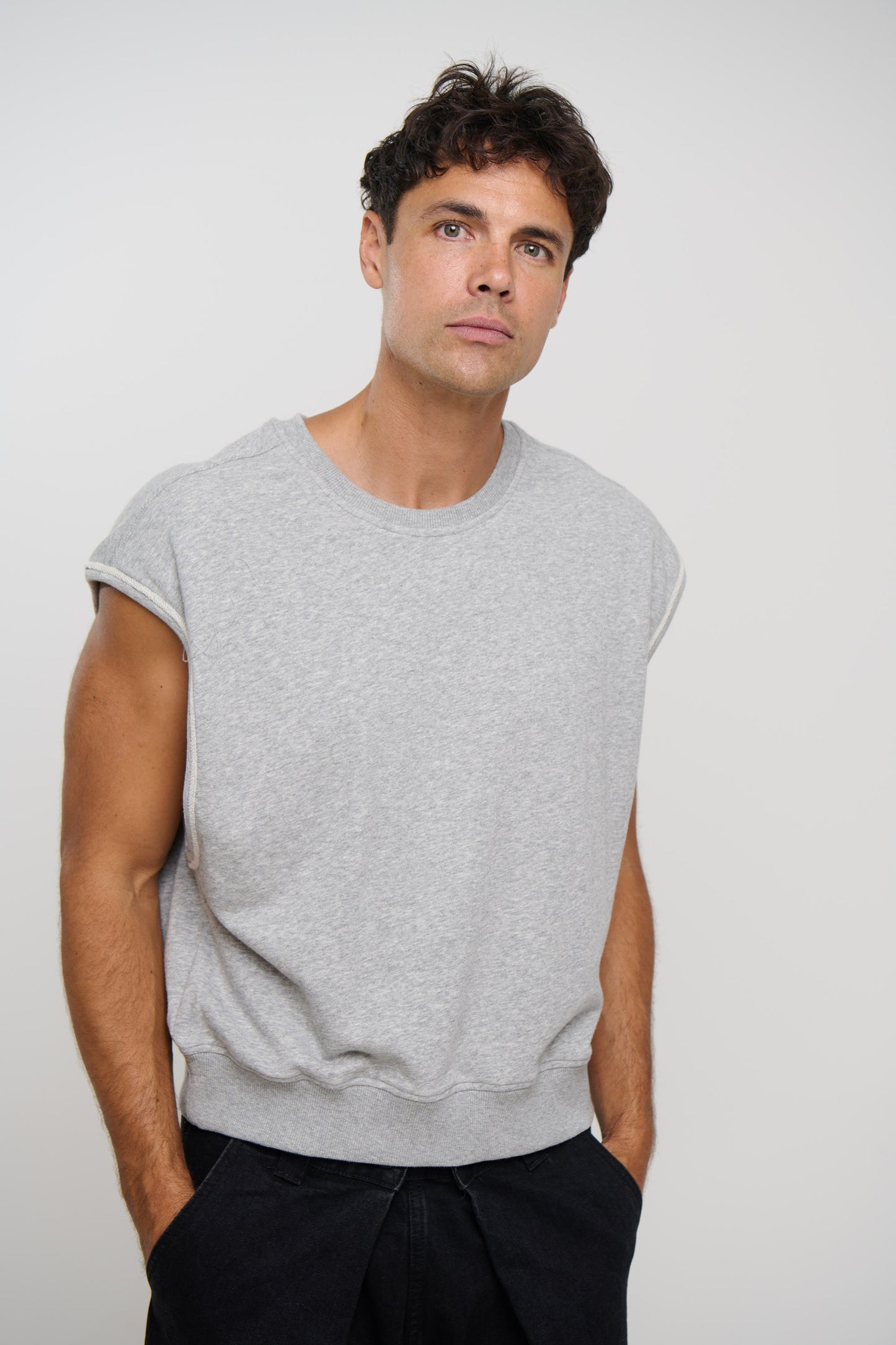 Cropped Fleece Ribbed Tank Grey