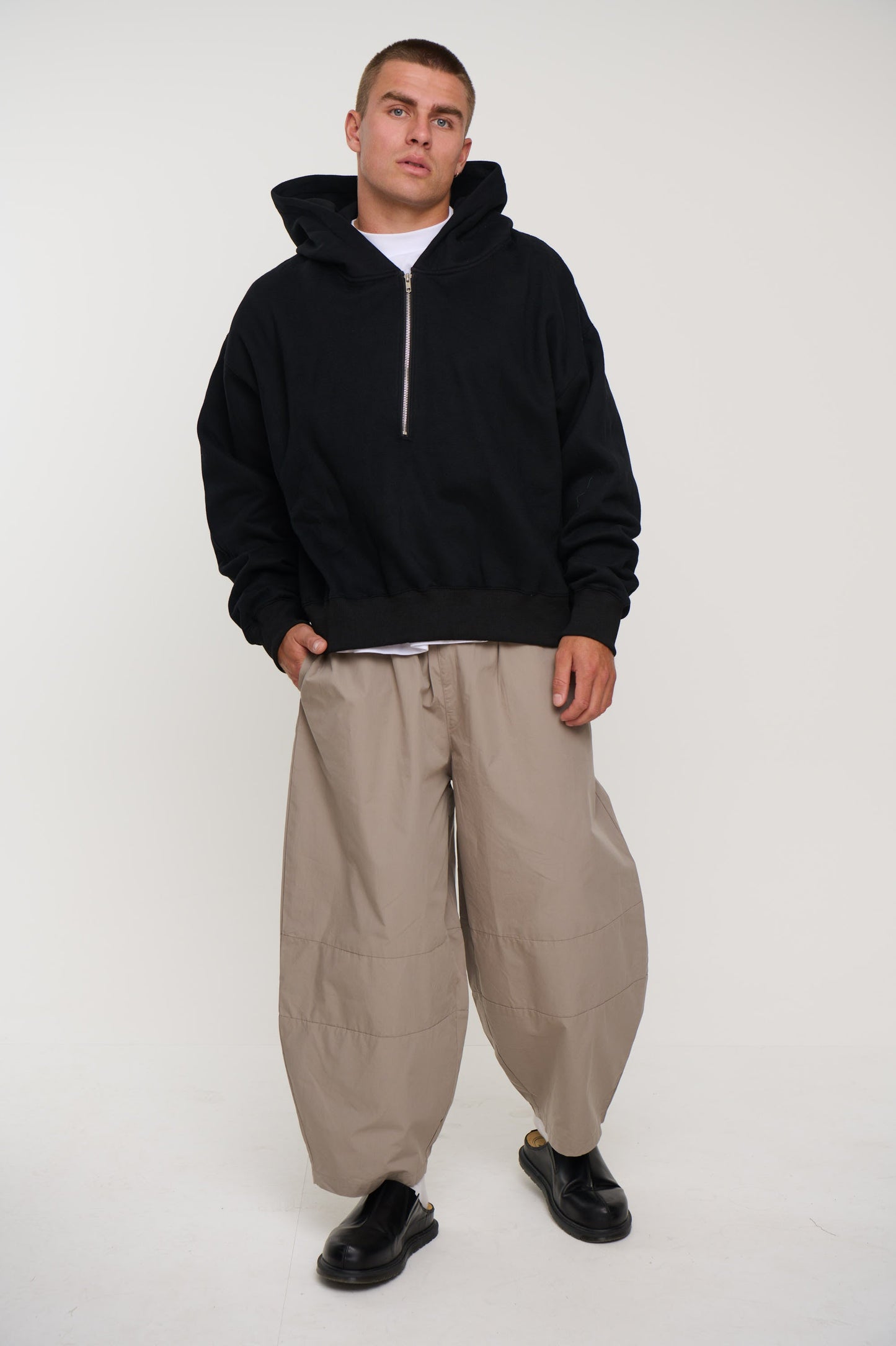 Half Zip Heavyweight Hood Black - FINAL SALE