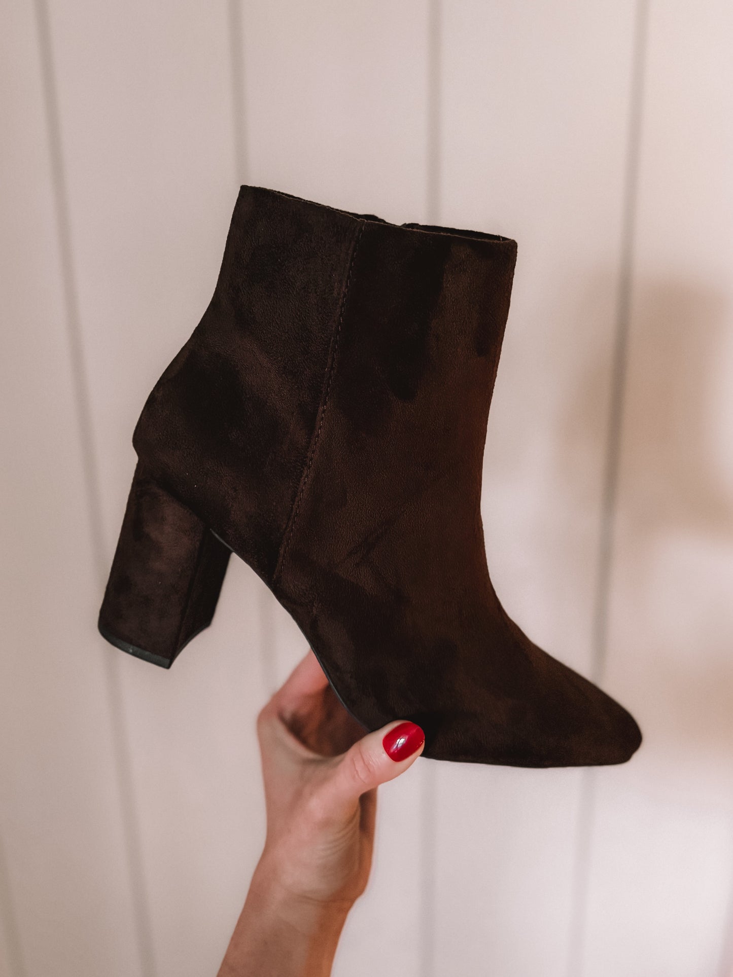 (SALE) Cocoa Dreams Ankle Boot (Chocolate)