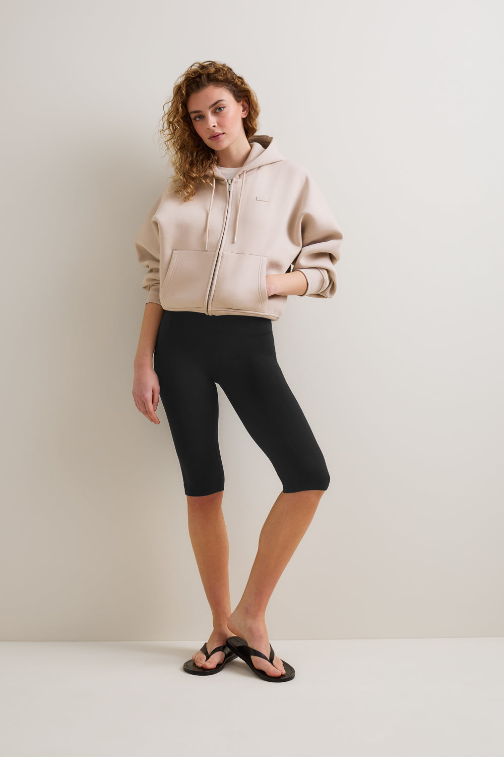 DayFlex Capri Legging - Shadow Black