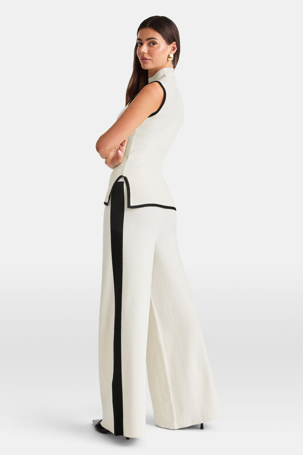 Wide Leg Contrast Ribbed Knit Trousers - Buttermilk And Black