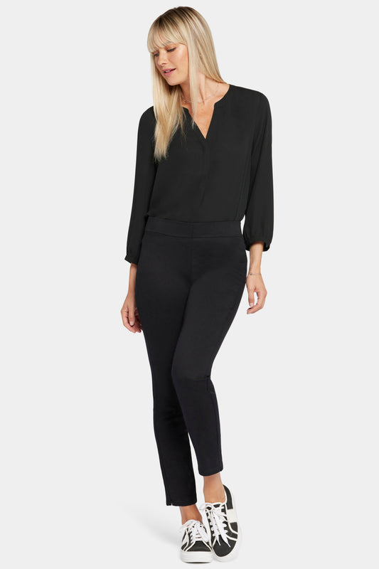 Skinny Ankle Pull-On Jeans - Black