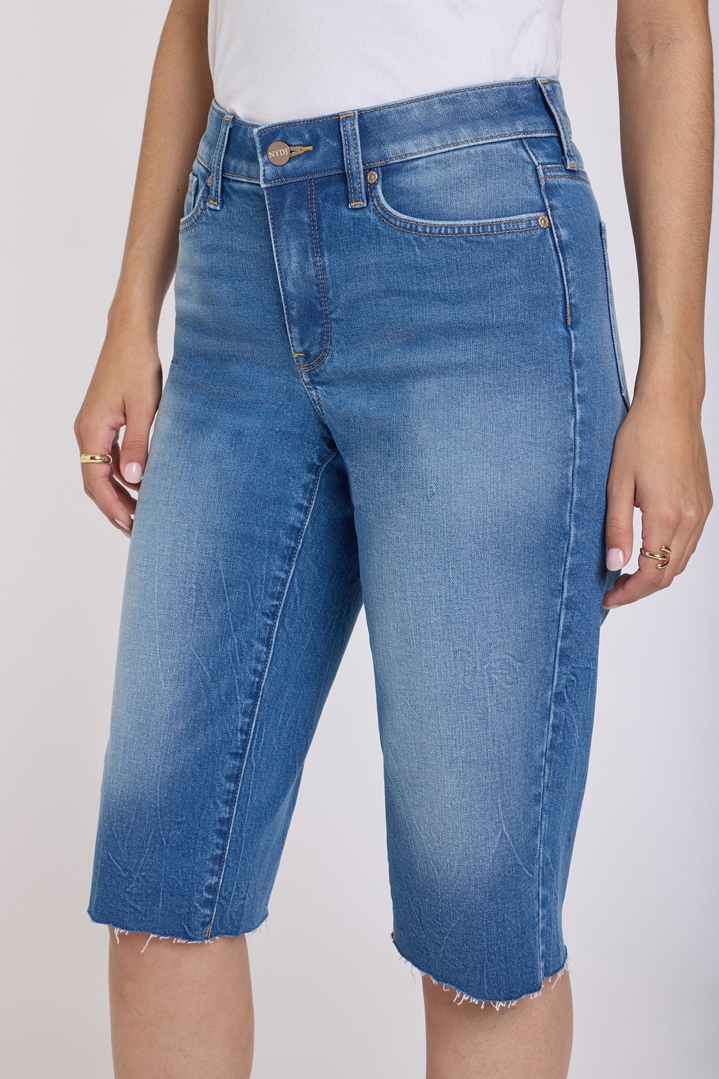 Kristie '80s Bermuda Denim Shorts In Petite - Pacifica